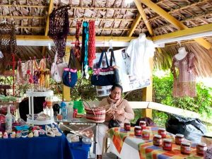 Artesanías Huastecas en la Quinta la Esperanza en Tuxpan, Veracruz