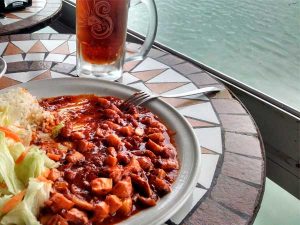 Pulpo del restaurante Del Mar en Tampamachoco en Tuxpan, Veracruz