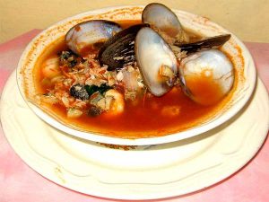 Sopa de mariscos del Restaurante La Nueva Cascada en Tuxpan, Ver.