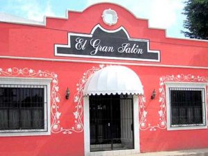 Fachada del Gran Salón en Tuxpan, Veracruz