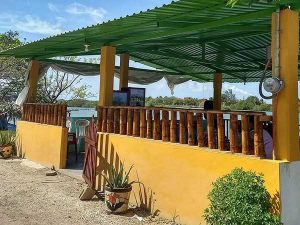 Restaurante Doña Paty en la Laguna de Tampamachoco en Tuxpan, Ver.
