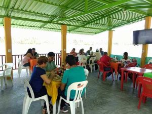 Restaurante Doña Paty en la Laguna de Tampamachoco en Tuxpan, Veracruz
