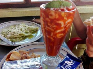 Coctel de camarones del restaurante Mar de Plata en la Playa de Tuxpan, Veracruz 2