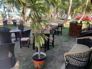 Zona del bar y restaurante del hotel en la playa de Tuxpan