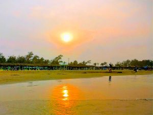 Restaurante Mar de Plata en la Playa de Tuxpan, Ver.
