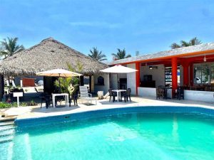 Restaurante Pachá Beach en la playa de Tuxpan, Ver. - 4